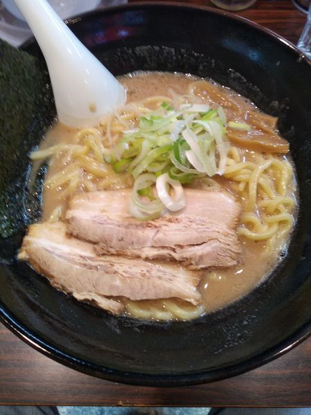 「ラーメン 700円 太麺 大盛」@ラーメン長山の写真