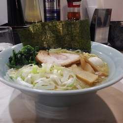 王道　醤油　豚骨　並