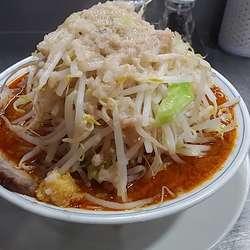 旨辛ラーメン　野菜多め　あぶら多め　ニンニク少し