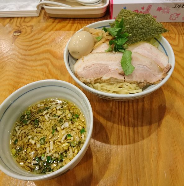 「特製鶏だしつけ麺 醤油 中盛」@麺屋くおん 上里店の写真