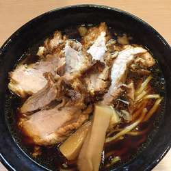 醤油黒ラーメン２玉 ７５０円