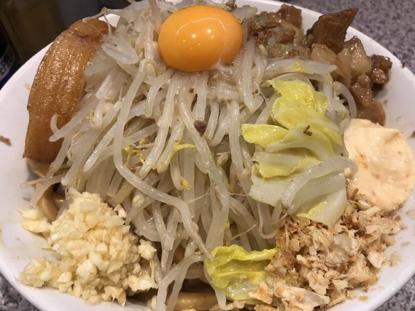 「汁なしそば 中盛 (豪麺) 850円」@ラーメン宮郎の写真