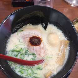 味玉とんこつらぁ麺 ¥800