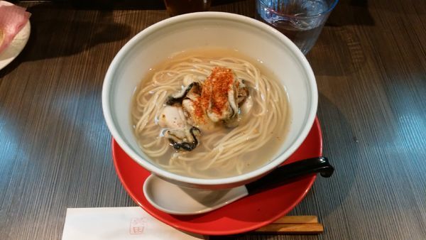 「【限定】牡蠣七味そば¥1000-＋生ビール¥450-」@柳麺 呉田-goden-の写真
