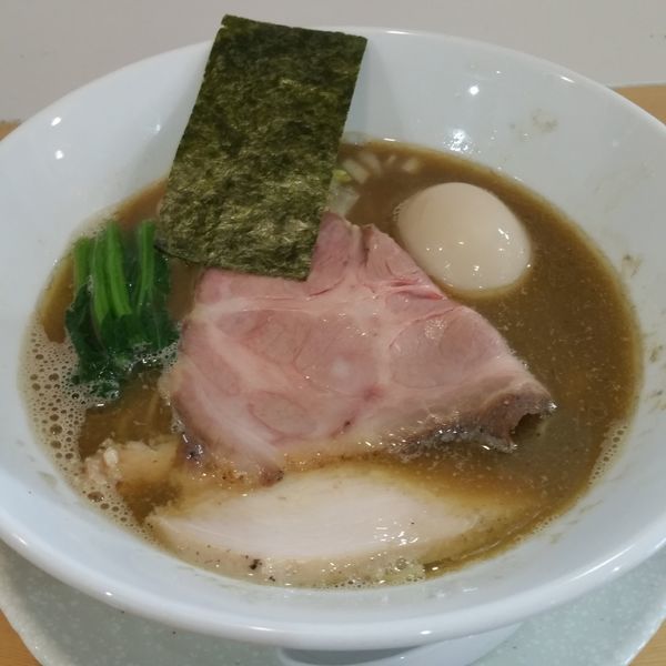 「淡麗煮干（７８０円）＋味玉（クーポン）」@麺屋BISQの写真