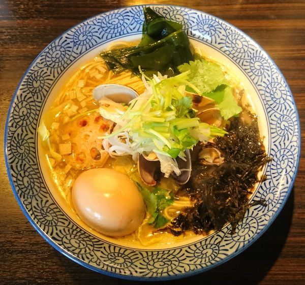 「【限定】浅利そば＋半熟煮卵」@麺や 豊の写真