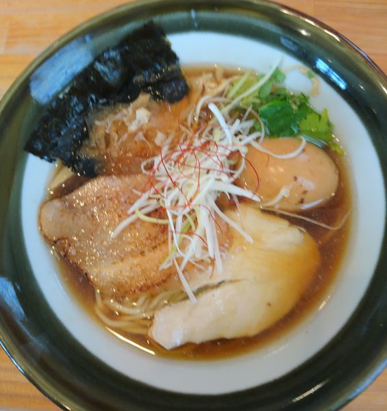 「淡麗中華そば(味玉付き)」@麺魂 39の写真