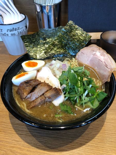 「特製濃厚煮干しらーめん大盛り」@桔梗と空の写真