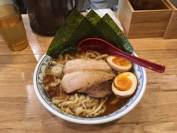「特製醤油 大盛」@くじら食堂 nonowa東小金井店の写真