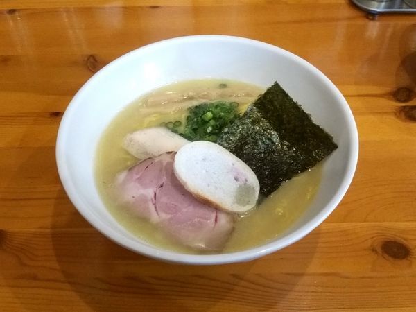「鶏白湯しおらーめん」@麺処 四代目 ゆうじの写真