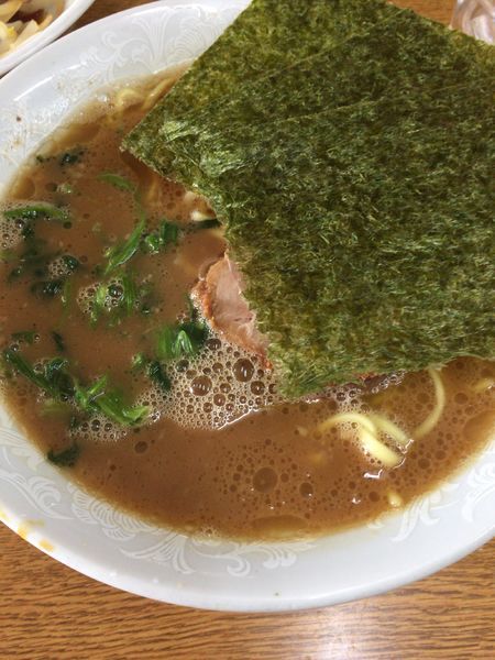 「ラーメン800円+もやし50円」@ラーメン虎ノ穴の写真