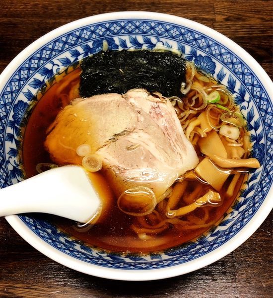 「手打ちラーメン(麓山高原豚ラーメン)」@らーめん酒房 平八朗の写真
