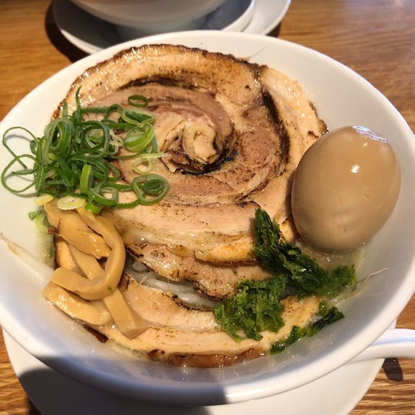 「塩チャーシューメン」@よってこや お台場店の写真