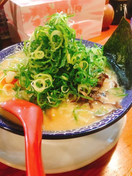 「みそ豚骨ねぎばか キクラゲ」@博多ラーメン鶴亀堂 太田新井町店の写真