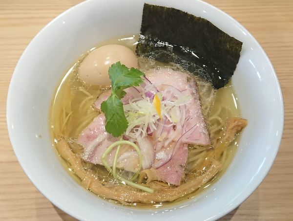 「川俣軍鶏の塩そば＋」@Handicraft Worksの写真