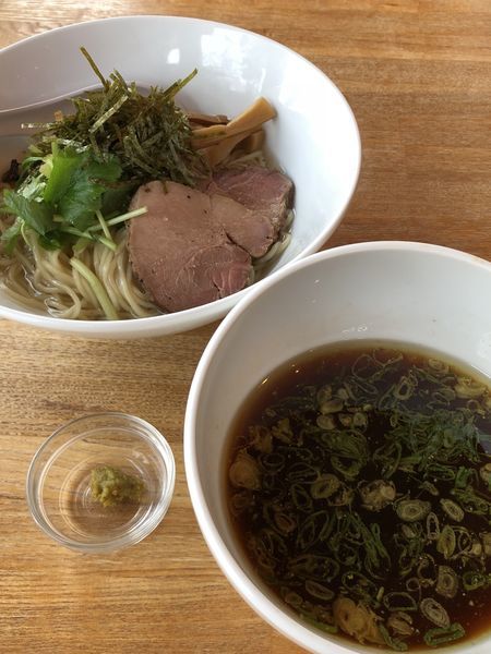 「甲州地鶏と魚介のつけソバ」@湖麺屋 Reel Cafeの写真