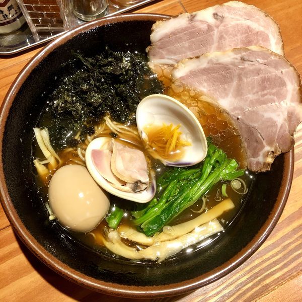 「【土･日･月曜10食限定】春の中華そば〜蛤を添えて〜￥890」@麺屋 真心の写真