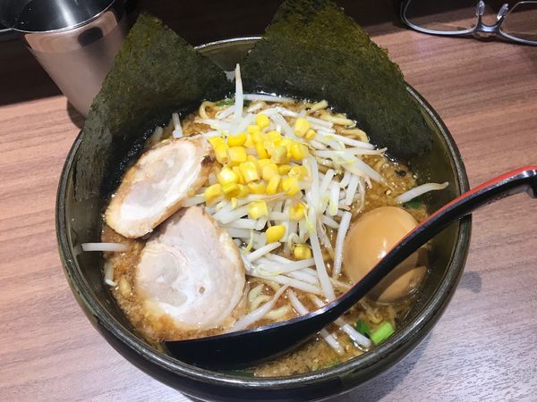 「特みそ」@東京スタイルみそらーめん ど・みそ キッテグランシェ店の写真