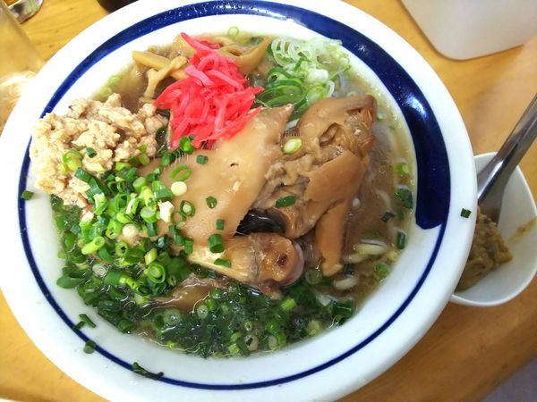 「【限定】PIG's FOOT足2本＋胡麻～ユ　1700円」@MENYA 食い味の道有楽の写真