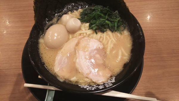 「MAXラーメン 920円」@町田商店 戸塚原宿店の写真