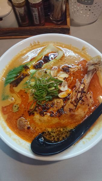 「鶏王担々麺」@鶏王けいすけ 秋葉原店の写真