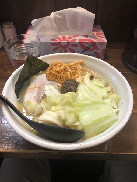 「熟成練り醤油ラーメン 大盛 700円」@『   』（無銘）の写真