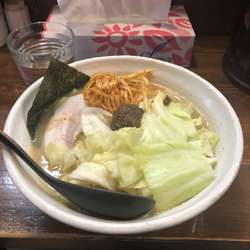 熟成練り醤油ラーメン 大盛 700円