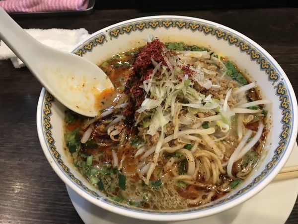 「汁あり担々麺大盛り1000円」@雲林坊 秋葉原店の写真