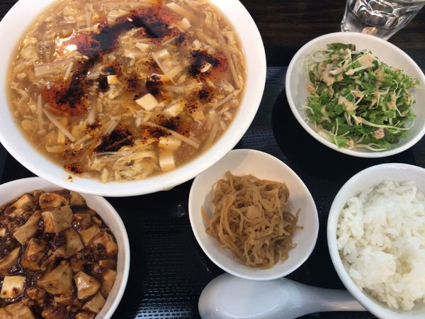 「Cランチ(スーラーメンほか)850円+ミニ麻婆丼200円」@四川料理 心の写真