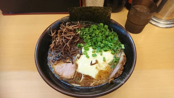 「黒」@らーめん梅吉の写真