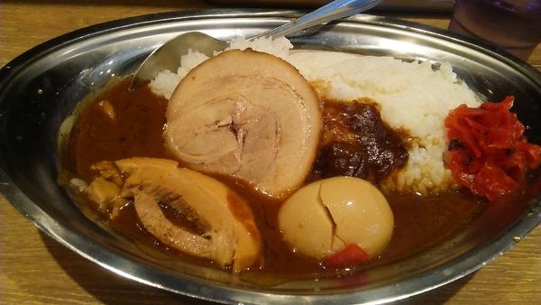 「豚骨豚カレー 980円」@野郎ラーメン 秋葉原店の写真