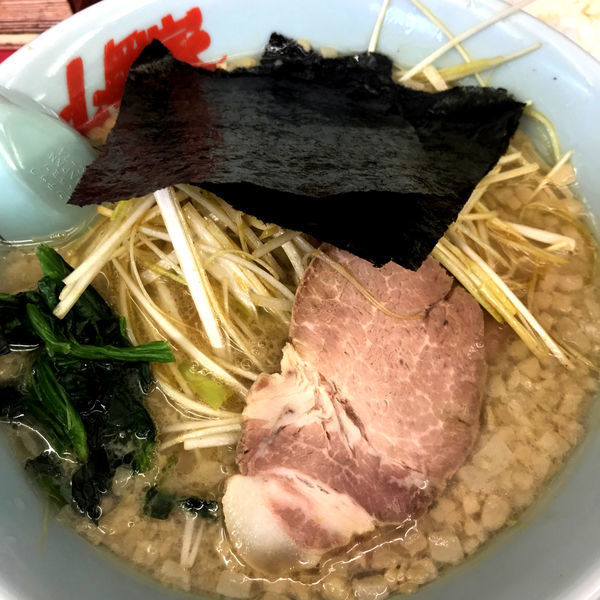 「醤油ネギラーメン740円　チャーシュー　半ライス120円」@ラーメン山岡家 足利店の写真