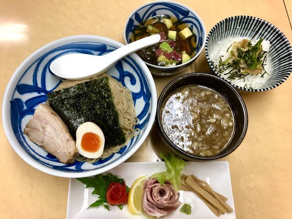 「【限定】豪華濃厚マグロつけそば【春】せりご飯付き ￥1000」@中華そば よしかわの写真