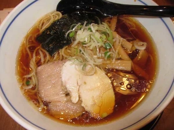 「純鶏らーめん醤油　580円」@麺処直久 新橋店の写真