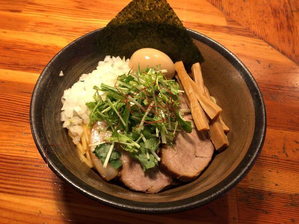 「比内地鶏のあぶらそば　味玉付」@瞠 池袋店の写真