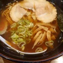 しょう油ラーメン  682円