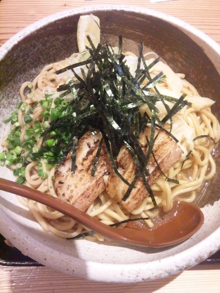 「まぜそばJ中800円」@麺通 伊武記の写真