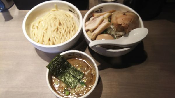 「特製濃厚つけ麺(特盛700g) チャーシュートッピング」@つけ麺 一頂の写真
