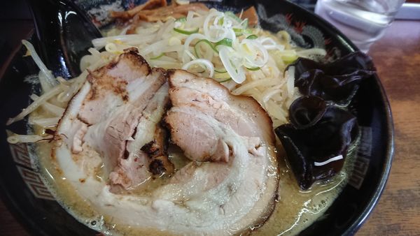 「味噌ラーメン＋大盛り」@北海道ラーメン コシ屋 西川口店の写真