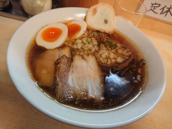 「謹製 しなそば醤油 並650円＋味玉100円」@麺屋 きんせいの写真