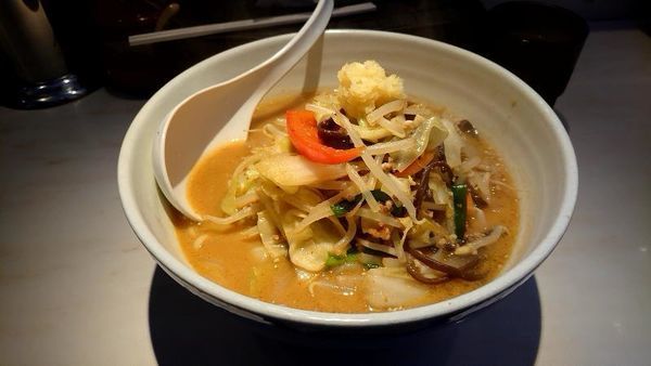 「味噌タンメン大盛り780円」@湯麺 大八の写真