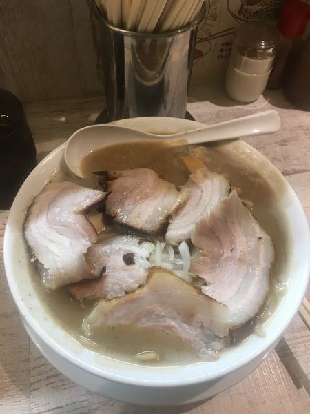 「特濃煮干しラーメン」@麺garage 肉ヲ見ルの写真