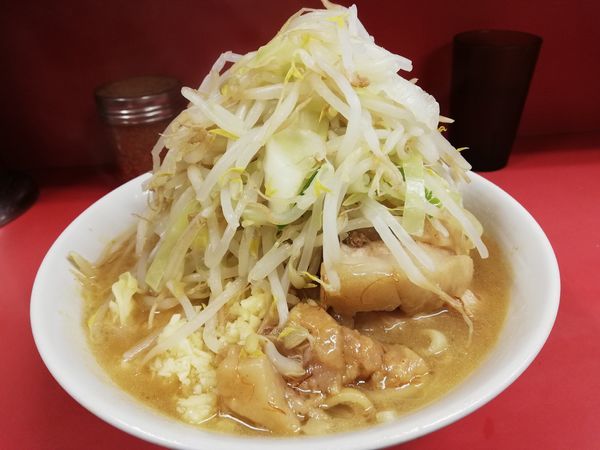 「ラーメン豚入り」@ラーメン二郎 ひばりヶ丘駅前店の写真