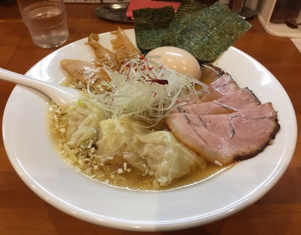 「【限定】特製ワンタン麺」@麺道我飯の写真