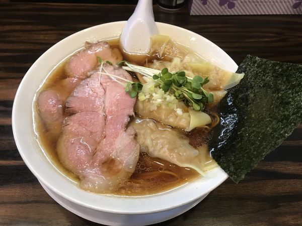 「ワンタン麺」@稲荷屋の写真