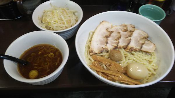 「チャーシューつけ麺大盛　もやし・味玉トッピング」@裏 我馬らーめんの写真