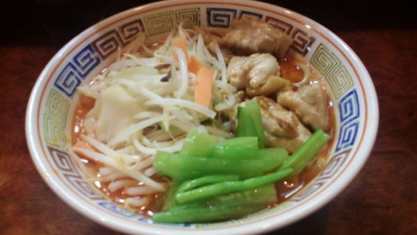 「辛口タンタンメン（930円）+中盛（50円）」@つけ麺 目黒屋の写真