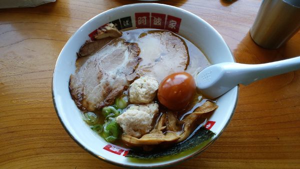 「阿波家中華そば¥900-＋地鶏の煮玉子¥100-」@中華そば 阿波家の写真