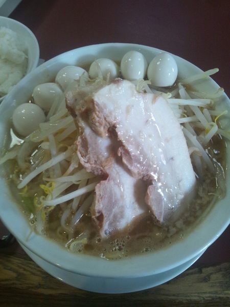 「本山二郎（うずら付き）」@ラーメン・つけ麺 モトヤマ55の写真