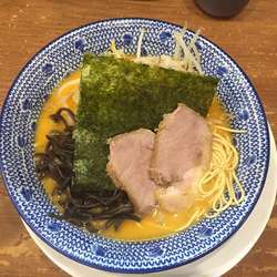 辛みそとんこつラーメン¥700